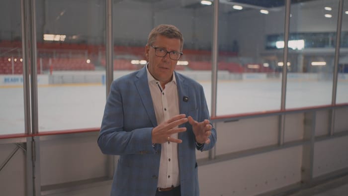 Scott Moe dans une vidéo promotionnelle.