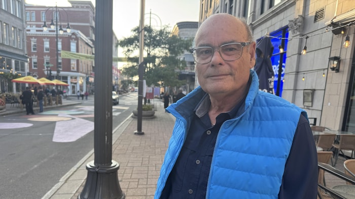 Serge Beauchamps au centre-ville de Trois-Rivières.