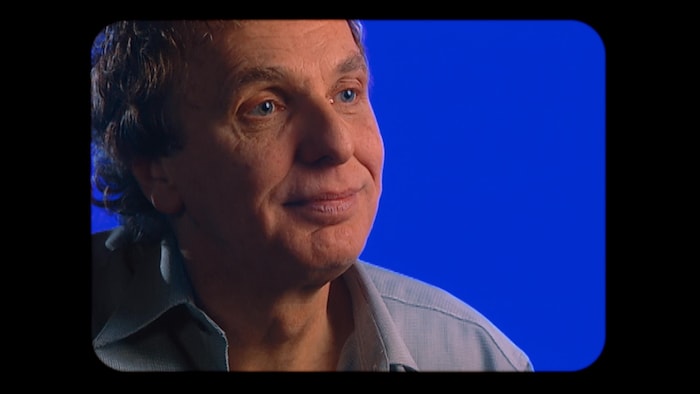 Serge Thériault en entrevue.