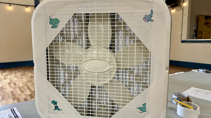 Un purificateur d'air fait main.