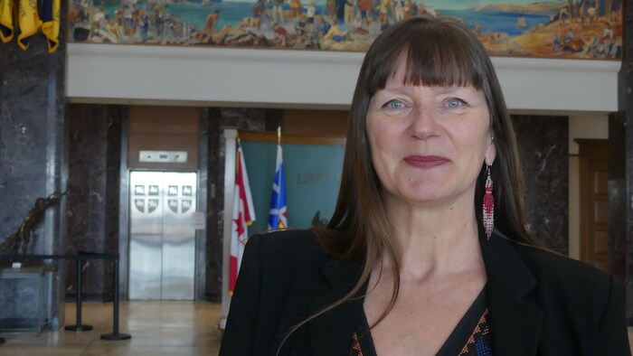 La députée provinciale néo-démocrate de Saint-Jean-Est-Quidi Vidi, Sheilagh O'Leary.