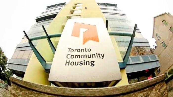 L’immeuble de la Société d’habitation de Toronto.