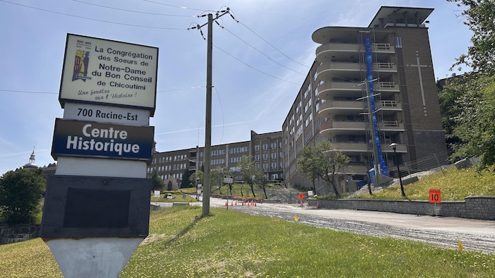 Le bâtiment du Centre historique des Sœurs du Bon-Conseil de Saguenay.