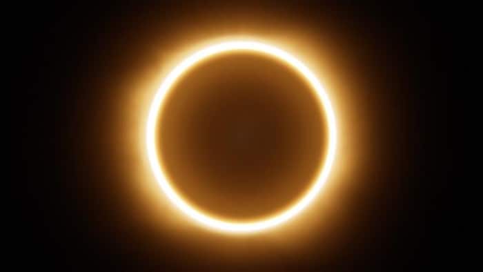 Eclipse solaire - Figure 1