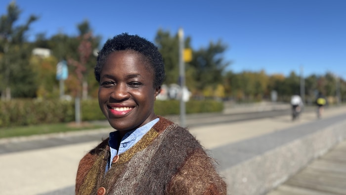 Portrait de Sonia Tchuembou, candidate de Québec solidaire dans la circonscription de Jean-Talon.