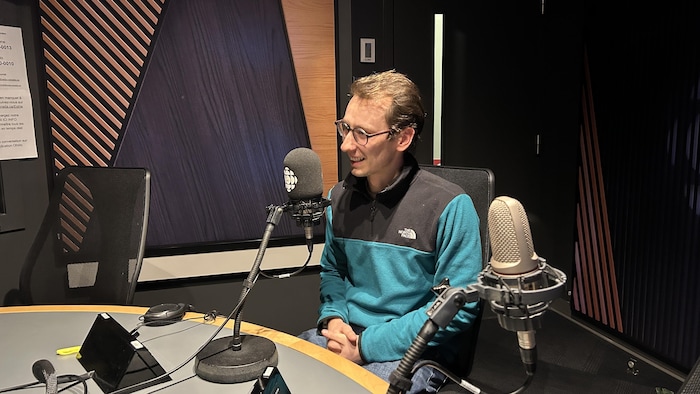 Louis-Olivier Roy en entrevue à Vivement le retour.