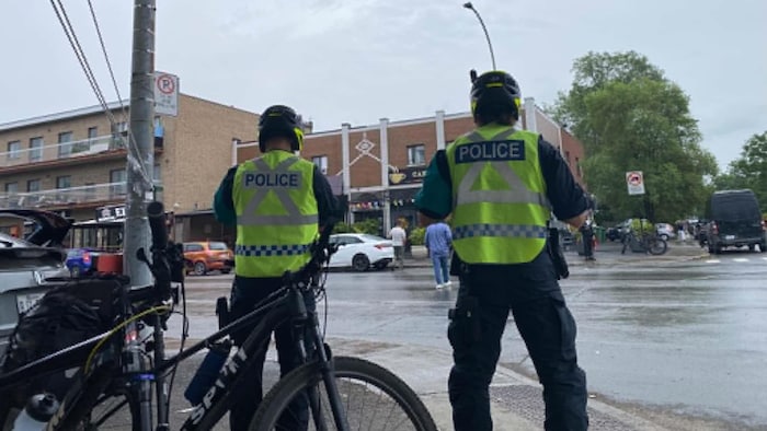 Des policiers du SPVM au Petit Maghreb.