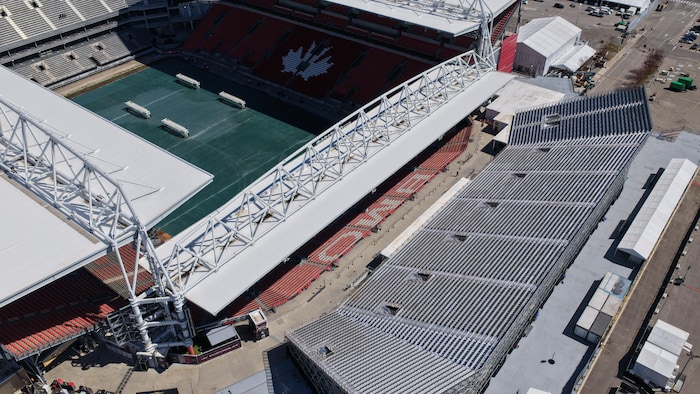 L'intérieur du stade BMO le 12 mai 2026 à un mois du premier match de la Coupe du monde de la FIFA à Toronto.