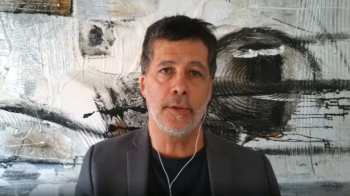 Stéphane Roy en entrevue.