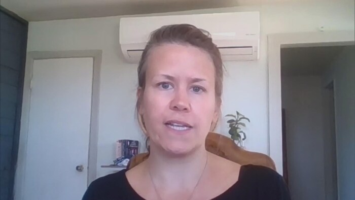 Stéphanie Maillet demande maintenant au prochain parti qui formera le gouvernement d'appuyer des programmes et des politiques de rétention des nouveaux arrivants, surtout dans les provinces les plus pauvres comme celles de l'Atlantique.