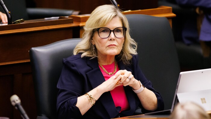La députée libérale Stephanie Smyth participe à la période de questions à Queen's Park, à Toronto, le mardi 13 mai 2025.