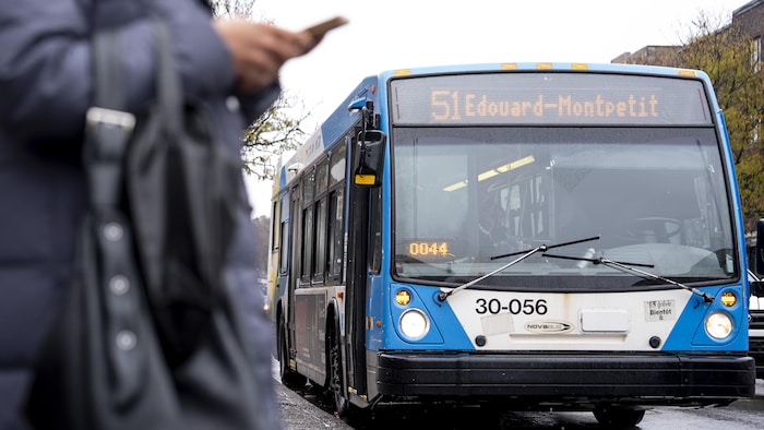 Un autobus de la STM à Montréal.
