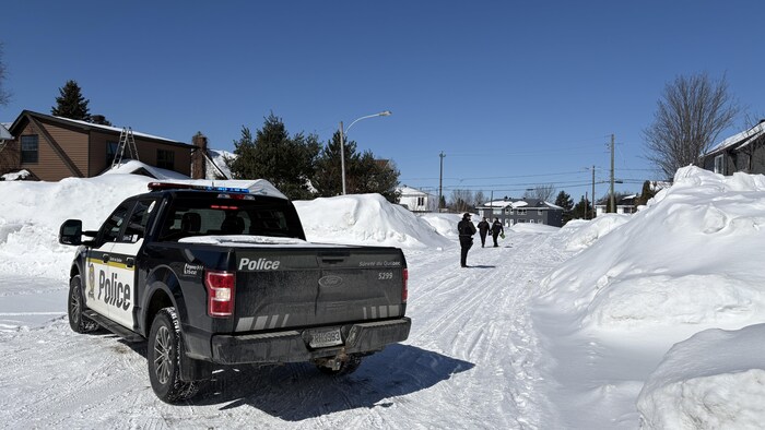 Les policiers de la Sûreté du Québec à Val-d'Or en intervention.