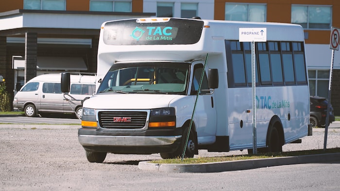 Un autobus du TAC de La Mitis.