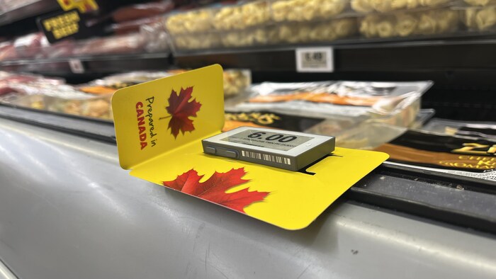 Étiquette produit canadien. 