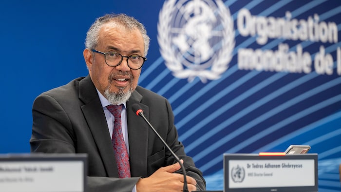 Tedros Adhanom Ghebreyesus lors d’une conférence de presse au siège de l’Organisation mondiale de la santé à Genève, en Suisse, le vendredi 22 mai 2026.