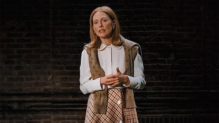 Julianne Moore sur une scène.