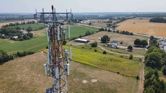 Une tour cellulaire.