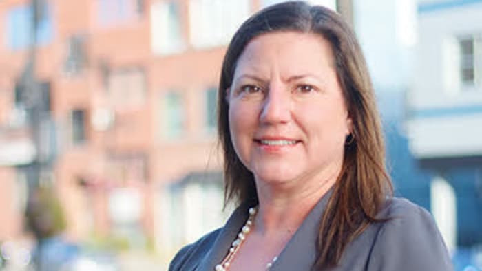Portrait de Lara Fielding est la responsable du tourisme et de la culture pour la Ville du Grand Sudbury.