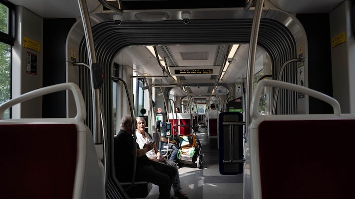 L’intérieur d’un tramway à Toronto.