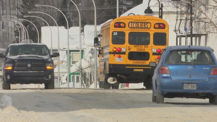 Autobus scolaires et taxis seront mis à contribution pour le développement du transport collectif
