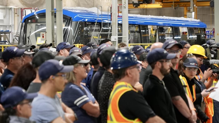 Des travailleurs d'Alstom.
