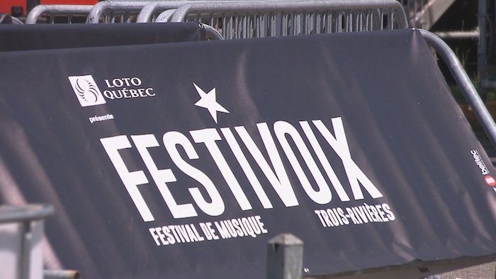 Du matériel du FestiVoix.