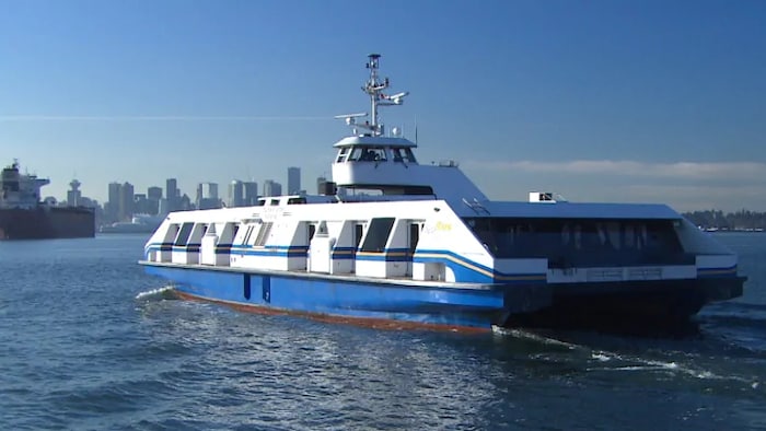 Un traversier entre Vancouver et la rive nord.