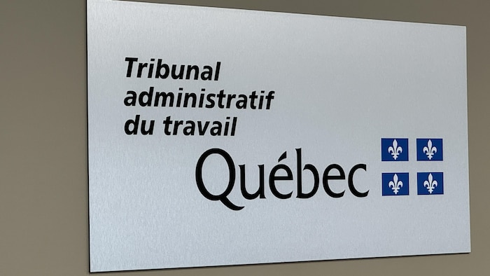 La façade du bâtiment du Centre de services scolaire des Navigateurs.