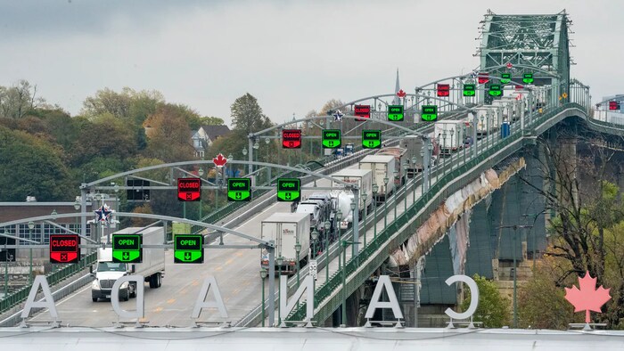 The government of Canada announced all truck drivers crossing the border must be fully vaccinated as of January 15 regardless of whether they are Canadian citizens or foreign nationals.