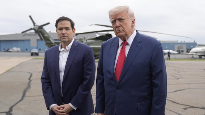 Le président Donald Trump en compagnie du secrétaire d'État Marco Rubio, le dimanche 8 juin 2025. 