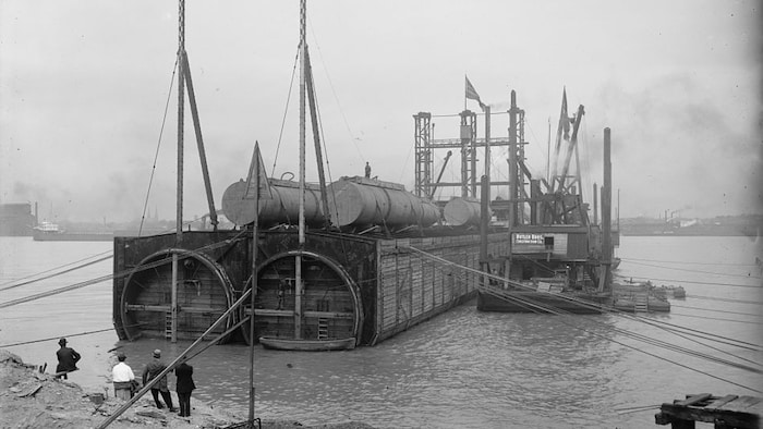 Section du tunnel ferroviaire construit pour relier Détroit et Windsor, en 1910.