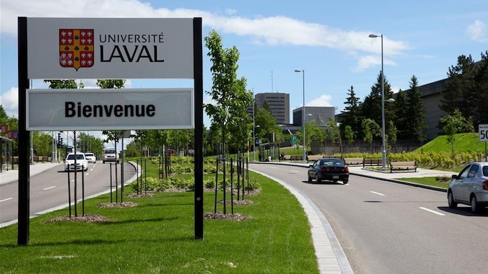 L'entrée de l'Université Laval