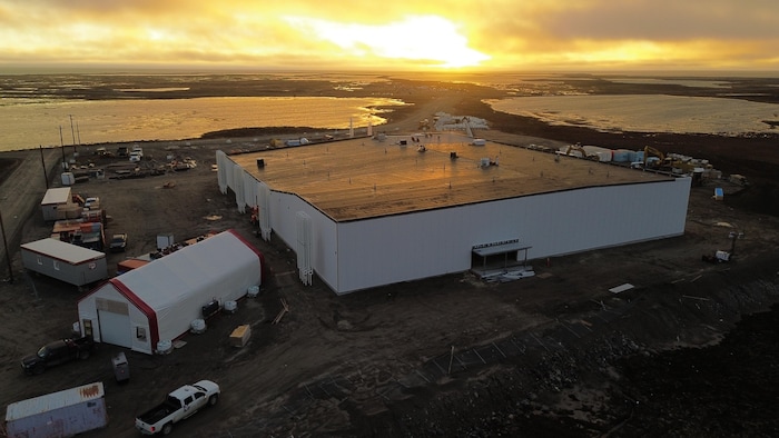 Une usine vue du ciel.