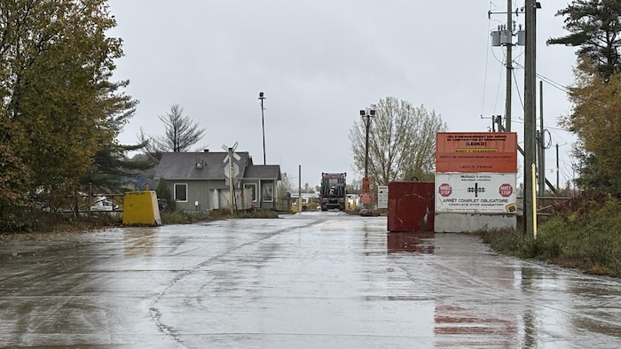 L'entrée de l'usine de recyclage du verre