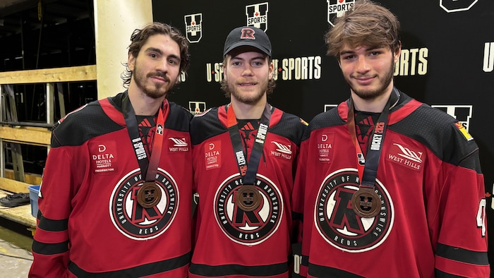 Nicolas Savoie, Thomas Larouche, et Rémi Delafontaine.