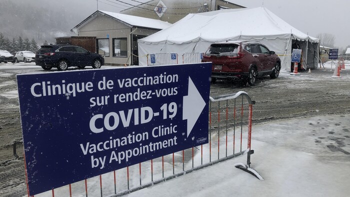 Une clinique de vaccination au Nouveau-Brunswick.