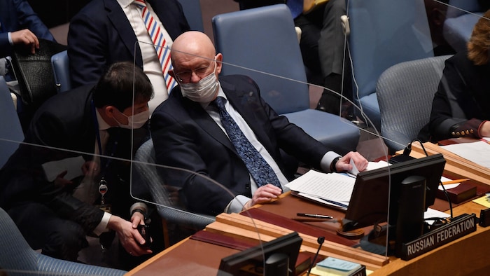 L'ambassadeur russe aux Nations unies, Vassily Nebenzia, pendant une réunion du Conseil de sécurité.