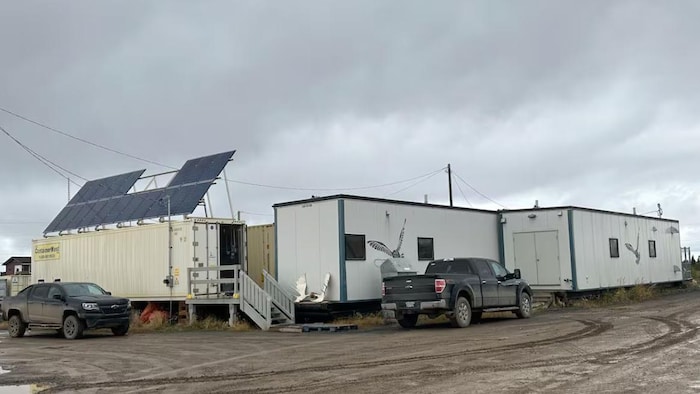 Une usine de transformation à Inuvik, aux T.N.-O.