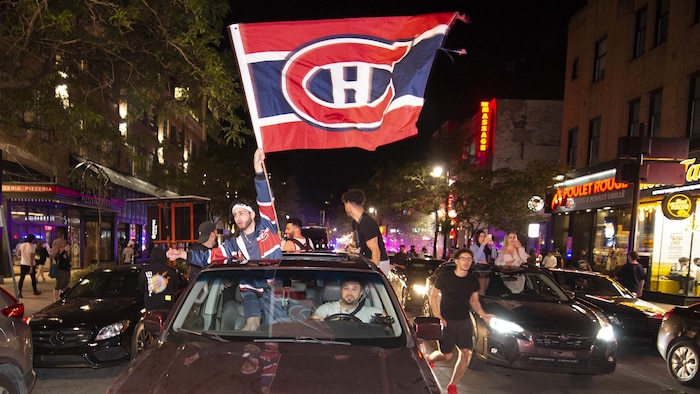 Une Foule En Liesse Après La Victoire Du Canadien | Radio-Canada