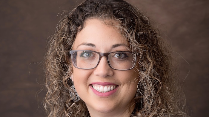 Portrait de Chantal Mailloux, directrice d'Elle Vive à Timmins.
