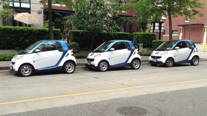 Des voitures Car2Go à Vancouver.