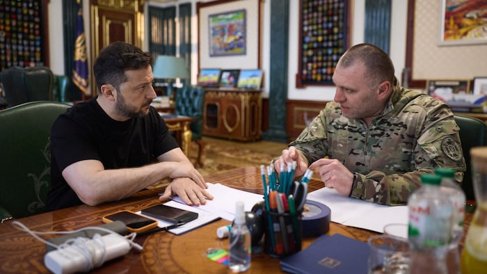 Le président ukrainien Volodymyr Zelensky et le chef du Service de sécurité de l'Ukraine, Vasyl Maliuk.