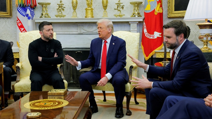 J.D. Vance et Donald Trump argumentent avec Volodymyr Zelensky.