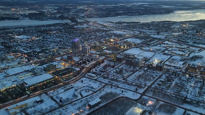 Vue aérienne de Québec en hiver.