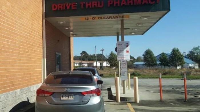 Several Canadians told CBC News they got free, self-administered COVID-19 tests via a Walgreens drive-thru location. 