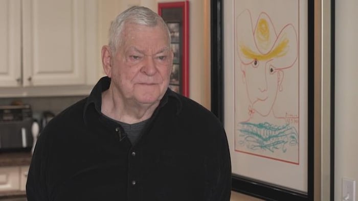 Warren Shepell en entrevue avec CBC.