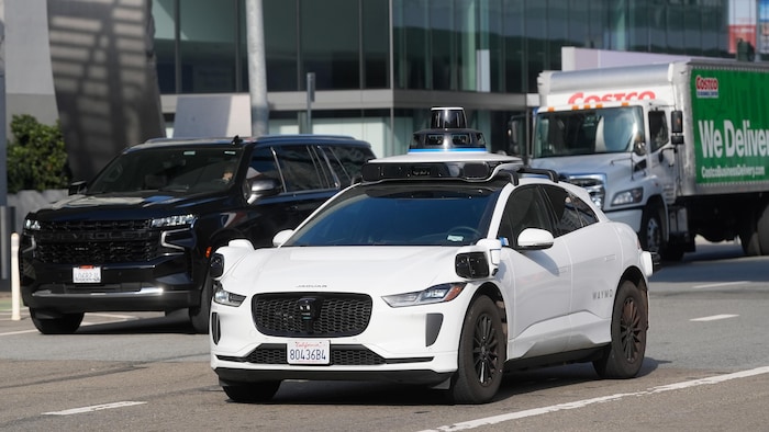 Un véhicule autonome de Waymo.