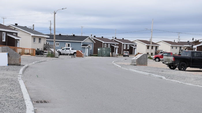 Une rue de Whapmagoostui.
