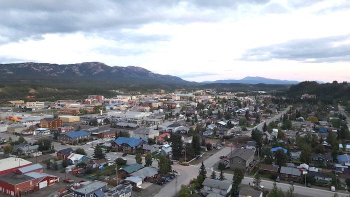 La ville de Whitehorse vue du ciel.